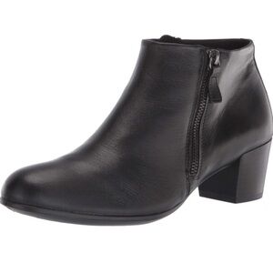 NEW Ecco Black Leather Shape Ankle Boots Booties Zip Zipper Size 11-11.5 Euro 42